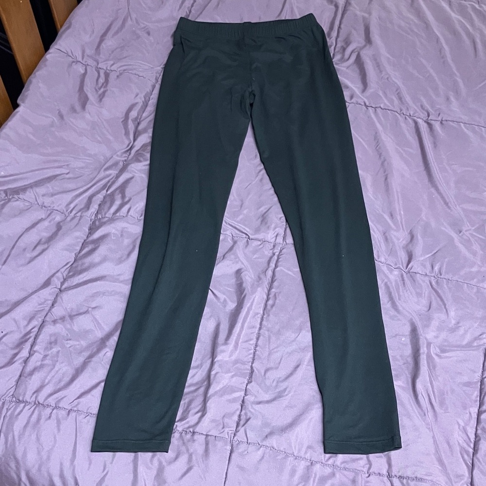Soft black mid rise Leggings